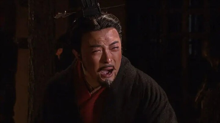 Mi Bazi memecahkan toples dan mengutuk Raja Qin, yang membuat Raja Qin menangis dan patah hati!