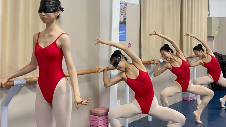 舞蹈艺考生的训练日常