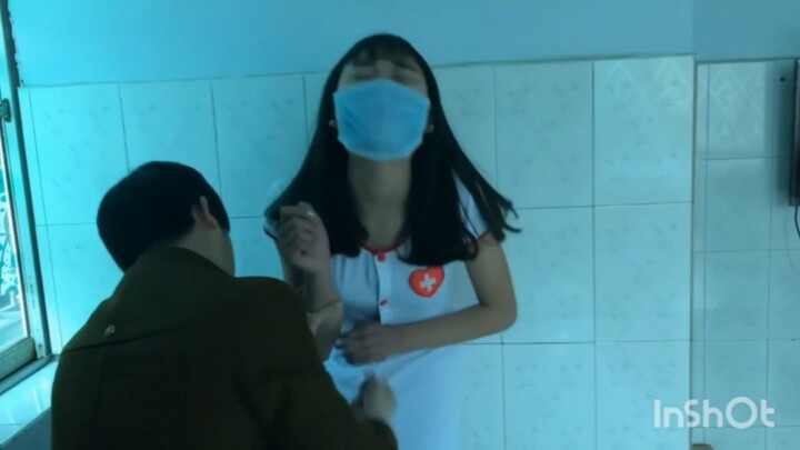 girl belly punch/pukul perut perempuan