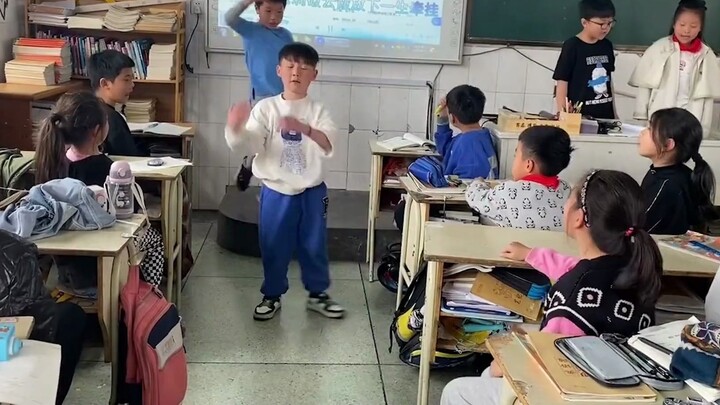 เชื่อในแสงสว่าง! อุลตร้าแมนปกป้องความฝันของผู้กล้าผู้โดดเดี่ยว