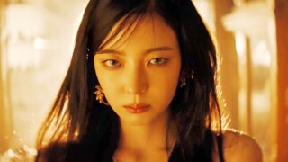 إعلان تشويقي لمفهوم الألبوم الجديد لـ ITZY بعنوان "GOLD"!