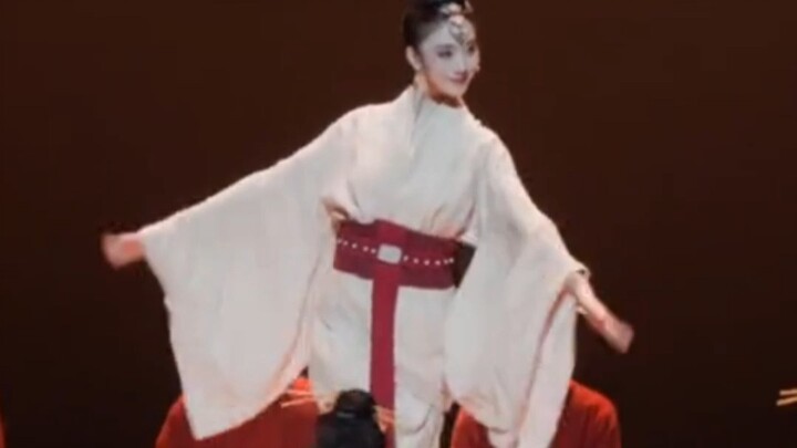 Suku Han bukan tidak pandai menari dan menyanyi, melainkan karena pernah mengalami kekosongan genera