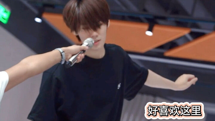 “给播出去奥”哈哈哈张哥你ƪ(˘⌣˘)ʃ优雅