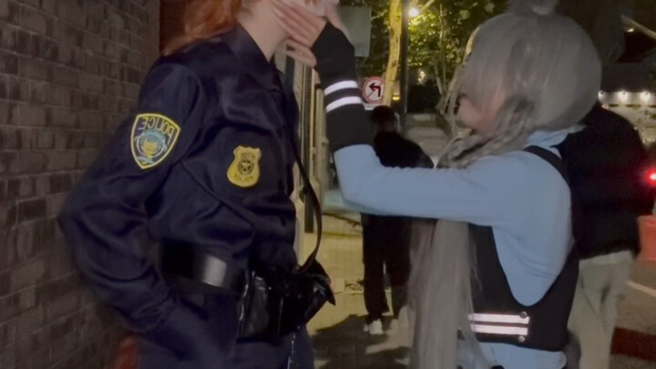 Mungkin inilah makna dari cosplay, ya?