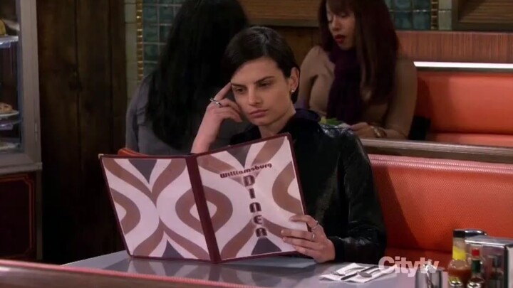 [Kisah Dua Wanita Bangkrut] Saat Perempuan Tampil Gagah, Lelaki Tak Punya Andil Apa Pun!