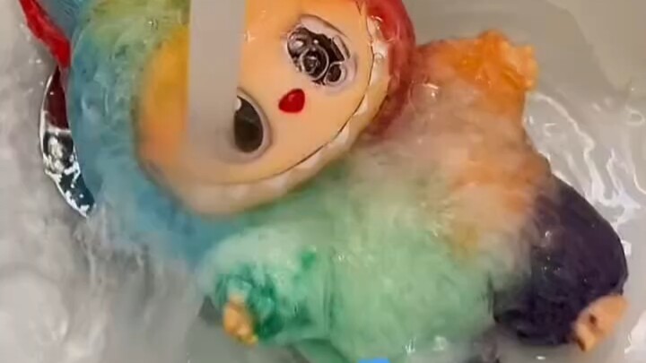 ลาบู่อาบน้ำ