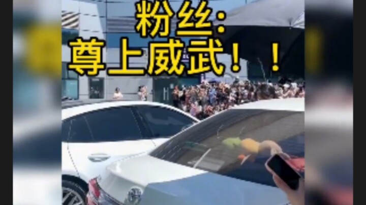 اتضح أن جيش قبيلة القمر المكون من مئة ألف جندي موجود في تشانغشا... ما أروع هذا المشهد!