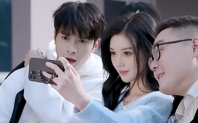 【Phim ngắn】Thầy giáo: “Chiêu trò của cậu, đều là đồ tôi từng dùng rồi.”