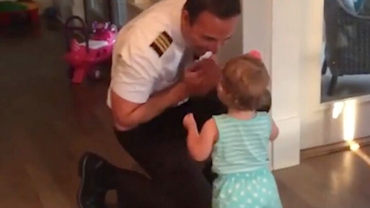 Overseas Parents Capture the Heartwarming Moment Their Little One Learns to Walk!