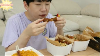 Mì, gà ướp gia vị, donut tí hon phần 4 #mukbang