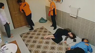 A hand suddenly reached out from the toilet!