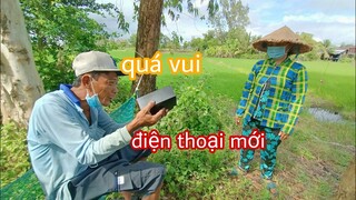 Tư được vợ tặng điện thoại mới và cái kết