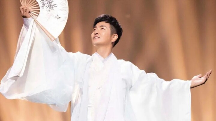 Holy crap! This guy is almost 50, but how can he still look so young when he dances?!