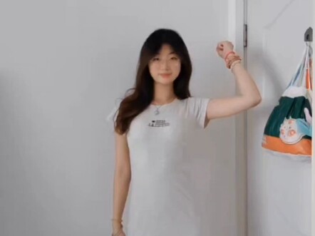 Em yêu, nhớ mặc thêm quần áo khi trời lạnh nhé~