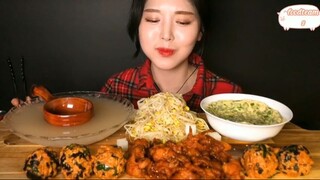 Chân gà rút xương tẩm ướp gia vị, cơm viên kimchi rong biển, trứng hấp 2 #amthuc