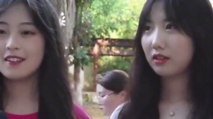 كلها مقابلات ممنوعة من العرض، أضحكني لدرجة الموت ههههه!