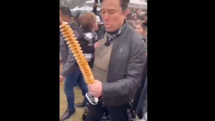 بينما يصنع الماكر مار الصواريخ، لا ينسى أيضًا أن يبقى واقعياً وقريباً من الناس.