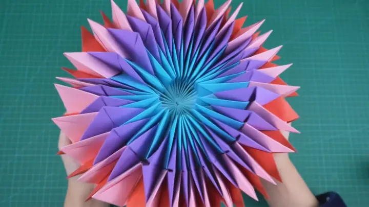 Super Stress-Relieving! Magic Rainbow Kaleidoscope Origami