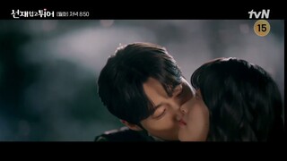 Ryu Sun Jae ( Byeon Woo-Seok ) Kisses Im Sol ( Kim Hye-Yoon )s on Cheeks gently in " Lovely Runner "