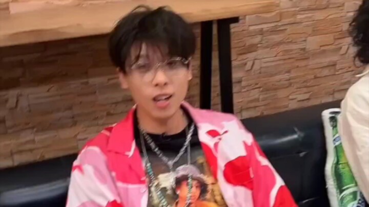 ขอให้โชคดีในการสอบเข้ามหาวิทยาลัย! ฟาโรห์เสี่ยวหลี่, เติ้งเตียนกั๋ว, แอนเซอร์เจ, เซิ่งหยู, เจ้าอ้วนก