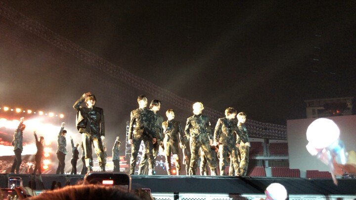 เซเวนทีน ดอนกิโฆเต้ / รางวัลแผ่นเสียงทองคำ เปิดไมค์