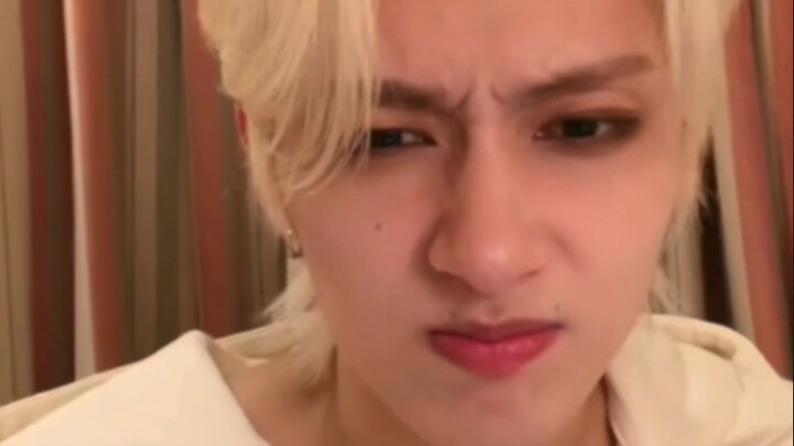 【Văn Tuấn Huy】Streamer có nhận order hộ không? Streamer đã ăn Pikachu chưa?