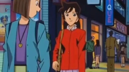 Betapa menakjubkannya kostum di Conan awal!