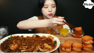 Mì tương đen hải sản cay phần 3 #mukbang