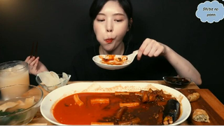 Tokbokki cay, tokbokki tương đen, kimbap mini, đồ chiên phần 7 #anngonmoingay