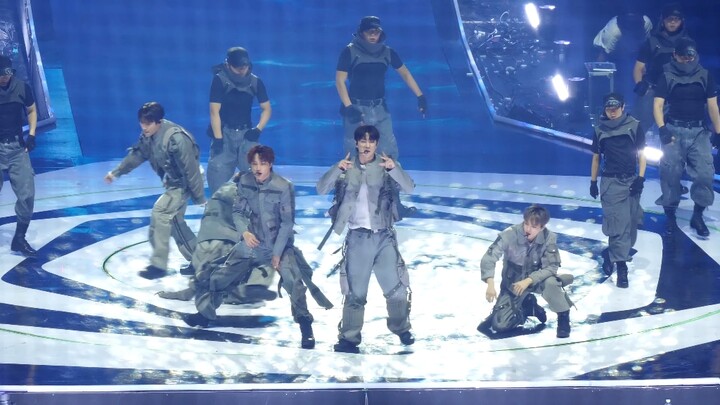 【EXO】All the “wall-sitting” fans are roaring—can’t you join in with a single cheer? (25.12.20 MMA Aw