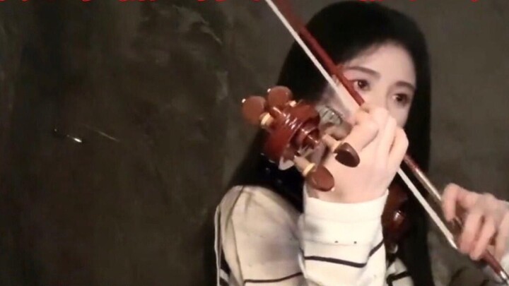 Gadis yang bisa memainkan alat musik memiliki temperamen yang baik, Zhang Hanyun memainkan piano dan
