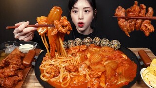 SUB)매콤칼칼 묵은지 닭볶음탕에 우동사리 넣어서 먹방! 바삭한 닭발튀김 주먹밥 계란말이까지 한식 찜닭 꿀조합 리얼사운드 Kimchi Jjimdak Mukbang Asmr