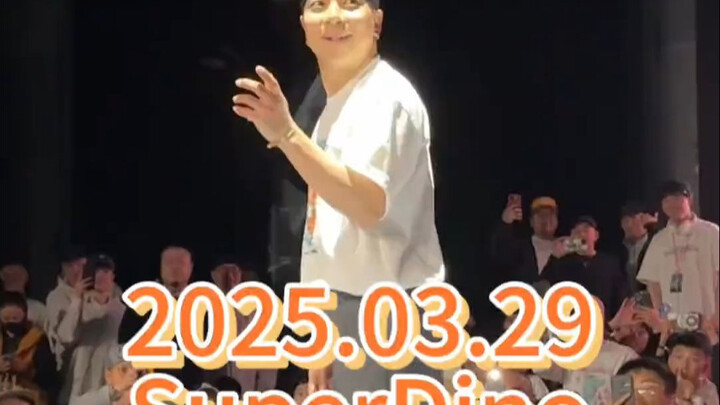 黄景行连震4裁判秀