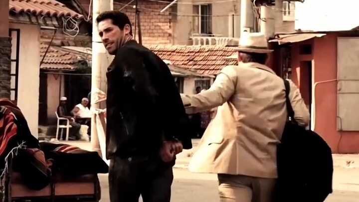 Nonton habis film klasik "Pertempuran di Perbatasan" dalam sekali duduk