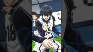 Isagi outplayed Rin ⚽️🔥 #bluelock #isagiyoichi #bluelockanime #anime #youtubeshorts #shortsvideo