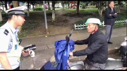 Hai mặt ngơ ngác