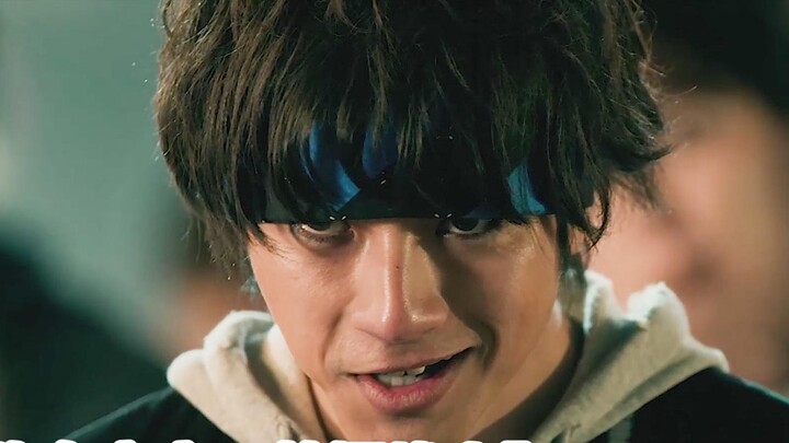 [Bad × Tokusatsu] ภายนอกเขาเป็นหัวหน้าของซีรีส์เลือดร้อน แต่เขาซ่อนตัวตนของเขาไว้และเป็นฮีโร่ของ Tok