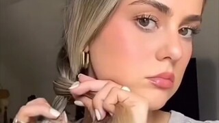 The brainless pigtail tutorial that’s going viral around the world!