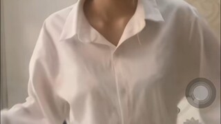 Siapa bidadari kecil ini?