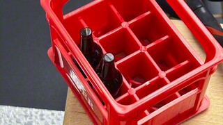 Đôi khi không cần phải nói lời nào, một cái ôm từ gia đình là đủ, Beliajed & Sons Bureau.