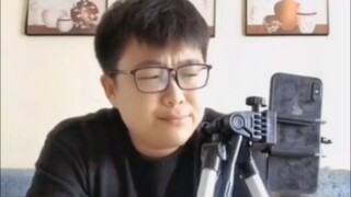 这位模仿徐静雨太像了，笑死我了，相当炸裂啊！