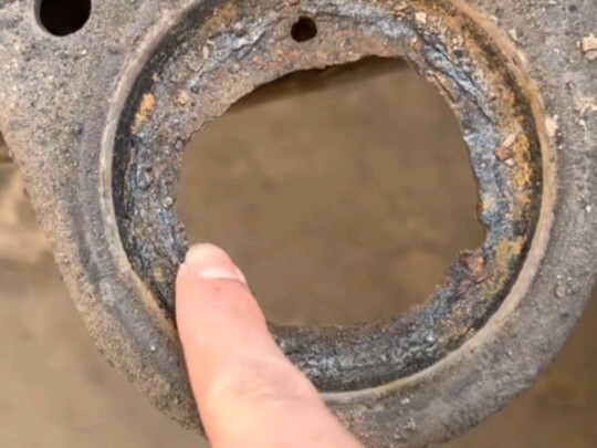 ใครๆ ก็ว่ารถคันเดียวใช้ได้ถึงสามรุ่นครอบครัว มาดูกันว่า Land Cruiser ที่วิ่งมาแล้ว 820,000 กิโลเมตรจ