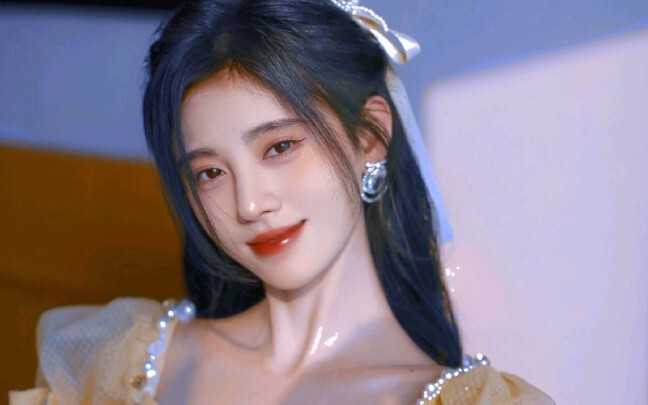 【Ju Jingyi】Kudengar ada orang yang mulai benci, tapi malah jadi jatuh cinta?