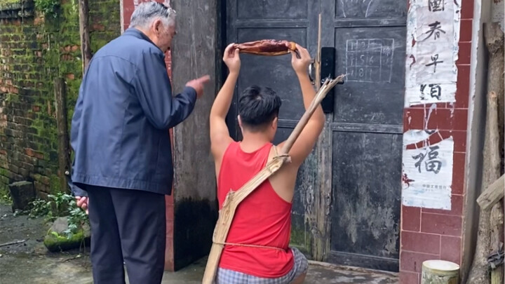 Gừng già không chỉ cay mà còn thích ăn cay.