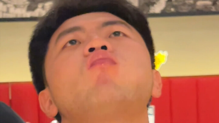 ช่างเป็นงานเลี้ยงเนื้อสุดสะใจจริงๆ!