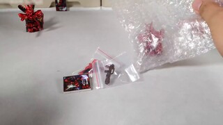 550 หยวน กับ 1,088 หยวน ดูเหมือนฉันจะสูญเสียเงินเมื่อแกะกล่อง LEGO Third-party minifigure Sazabi?