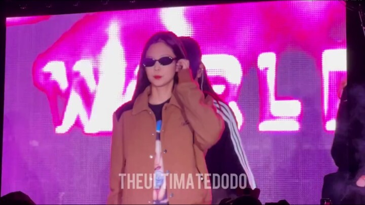 【JENNIE】Đoàn tập hoàn chỉnh bài “Typa Girl” của BLACKPINK, son môi hôm nay của Jennie thật nổi bật, 