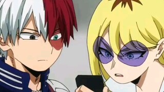 làm j mà kéo tay ng ta ghê vậy