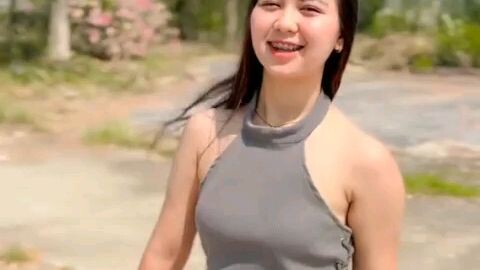 she's so hot (thai teen beuty)