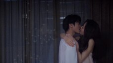 [Setiap Bintang Mencintaimu] Ciuman di kamar mandi, ciuman pantat, ciuman disikat, ciuman lidah yang